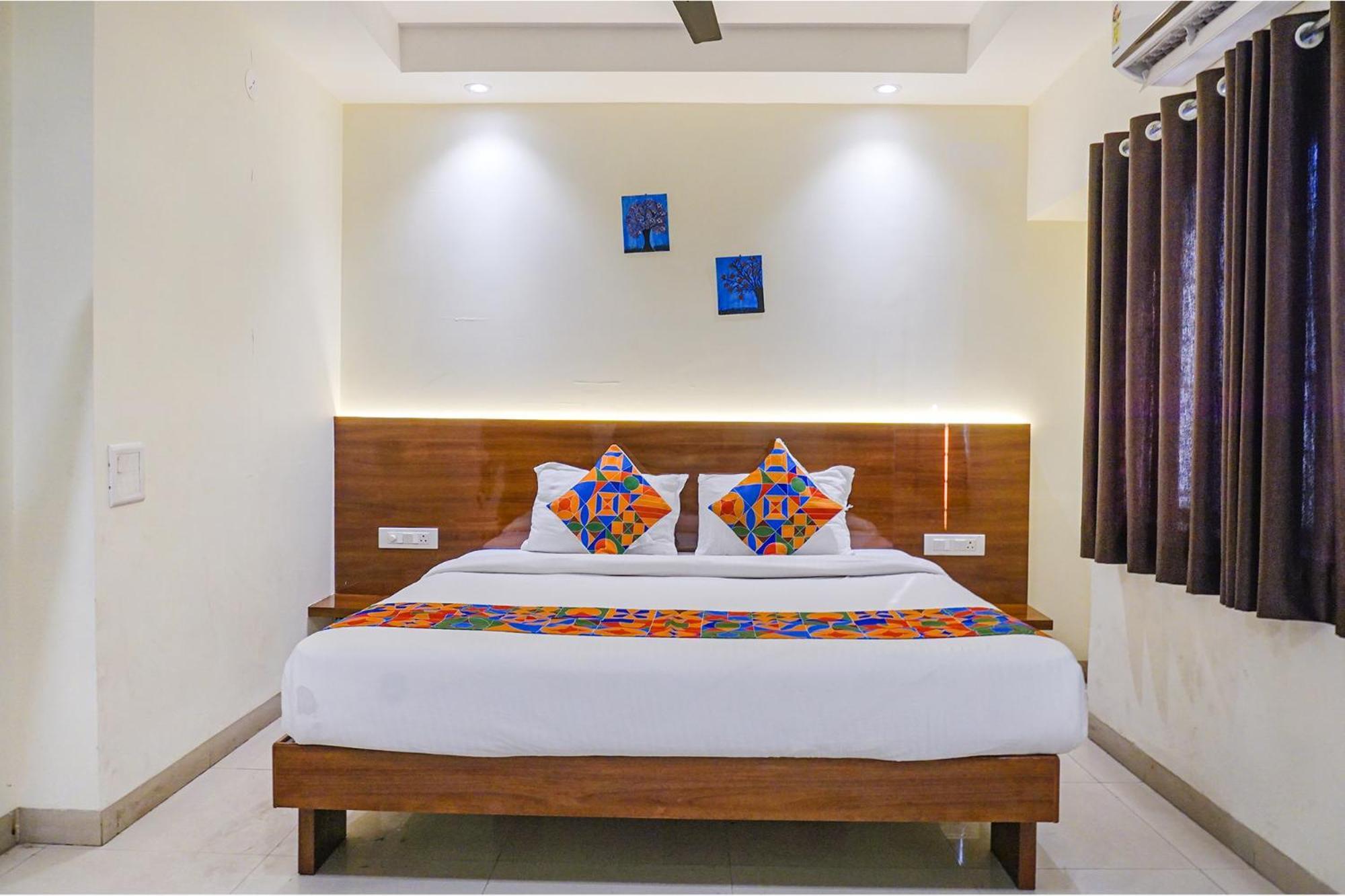 Fabhotel Phoenix 3*