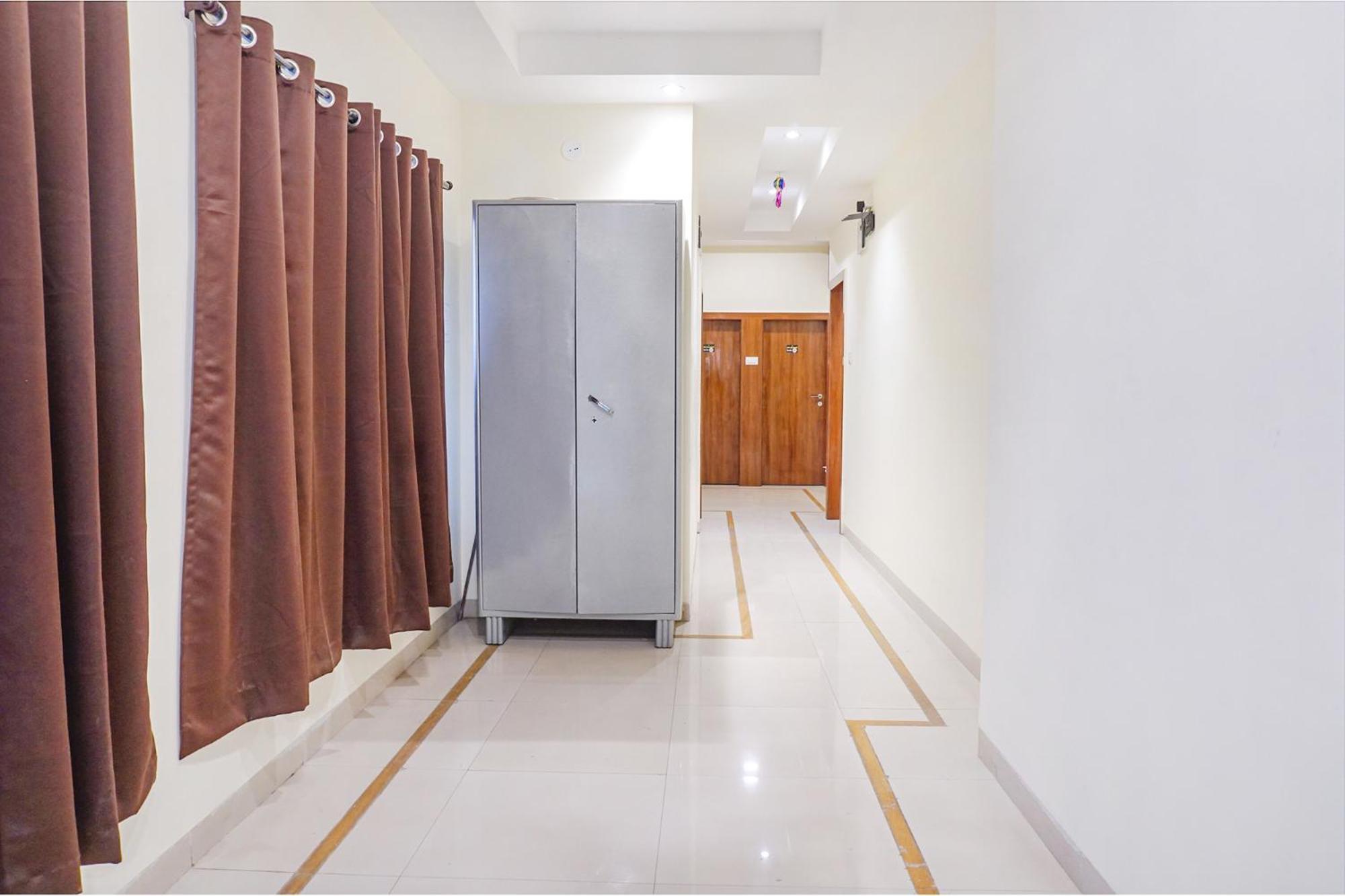 Hotel Fabhotel Phoenix 3*
